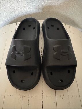 Under Armour Matte Black Comfort Slide Sandals